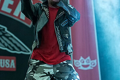 Five Finger Death Punch @ Rock Im Revier 2015, foto 31, foto's door Edwin Houdevelt - FrontView Magazine