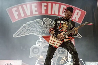 Five Finger Death Punch @ Rock Im Revier 2015, foto 36, foto's door Edwin Houdevelt - FrontView Magazine