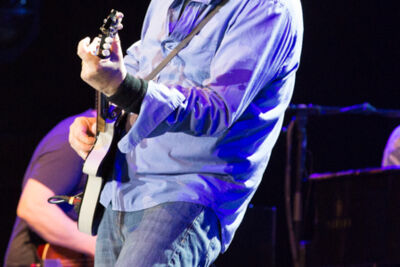Mark Knopfler @ Sportpaleis, picture 18, photographed by Stef Dierckx - FrontView Magazine