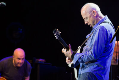 Mark Knopfler @ Sportpaleis, picture 25, photographed by Stef Dierckx - FrontView Magazine