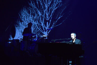 Julien Clerc @ Vorst Nationaal, foto 15, foto's door Bart Baevegems - FrontView Magazine