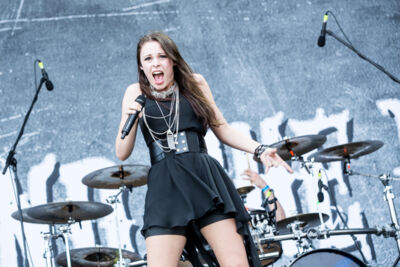 Beyond The Black @ NOVA ROCK 2015, foto 11, foto's door Dorien Goetschalckx - FrontView Magazine