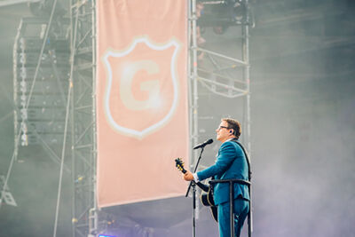 Guus Meeuwis - Groots met een zachte G @ Philips Stadion Eindhoven, foto 2, foto's door Elke Briers - FrontView Magazine