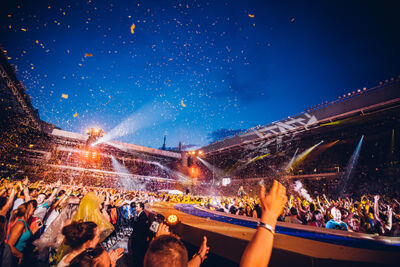 Guus Meeuwis - Groots met een zachte G @ Philips Stadion Eindhoven, foto 30, foto's door Elke Briers - FrontView Magazine