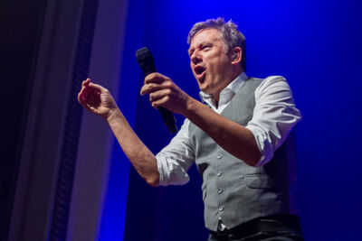 Bart Peeters - Benefietconcert @ De Roma Borgerhout, picture 1, photographed by Guy Danneels - FrontView Magazine