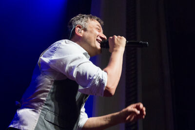 Bart Peeters - Benefietconcert @ De Roma Borgerhout, picture 3, photographed by Guy Danneels - FrontView Magazine
