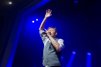 Bart Peeters - Benefietconcert @ De Roma Borgerhout, picture 5, photographed by Guy Danneels - FrontView Magazine