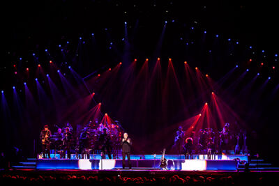 Neil Diamond @ Sportpaleis, picture 11, photographed by Kristof Hayen - FrontView Magazine