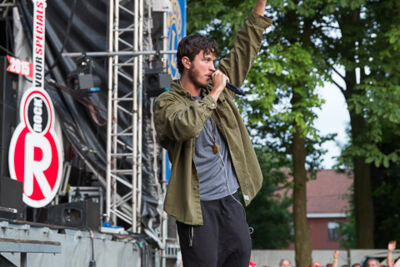 Oscar and the Wolf op Rock voor Specials - Dag 1 @ Evergem, picture 7, photographed by Guy Danneels - FrontView Magazine