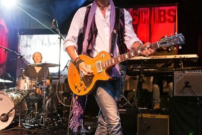The Scabs @ OLT Rivierenhof, picture 2, photographed by Edwin Houdevelt - FrontView Magazine