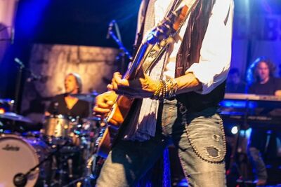 The Scabs @ OLT Rivierenhof, picture 10, photographed by Edwin Houdevelt - FrontView Magazine