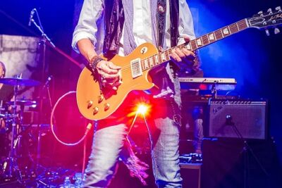 The Scabs @ OLT Rivierenhof, picture 12, photographed by Edwin Houdevelt - FrontView Magazine