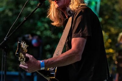 The Scabs @ OLT Rivierenhof, picture 20, photographed by Edwin Houdevelt - FrontView Magazine