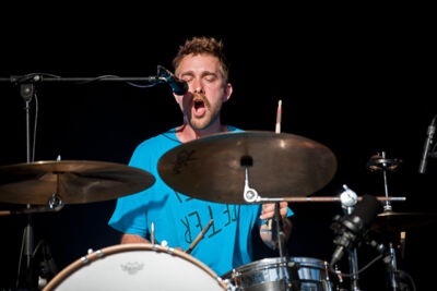 BRNS @ grensrock Menen, picture 7, photographed by Devid Camerlynck - FrontView Magazine