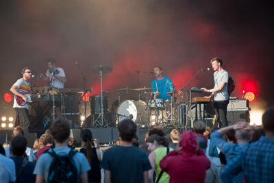 BRNS @ grensrock Menen, picture 23, photographed by Devid Camerlynck - FrontView Magazine