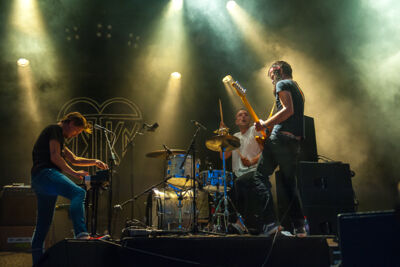 Raketkanon @ grensrock Menen, picture 16, photographed by Devid Camerlynck - FrontView Magazine
