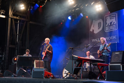 Raymond van het Groenewoud - Kanaalfeesten Dag 2 @ Willebroek, picture 18, photographed by Guy Danneels - FrontView Magazine