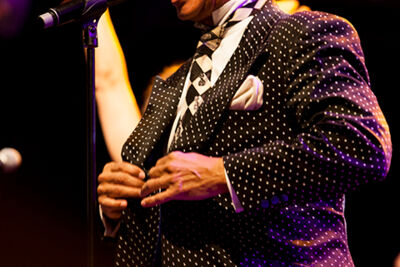 Adriaen Brouwer Bierfeesten Kid Creole and the Coconuts, picture 1, photographed by Frank Lambrechts - FrontView Magazine