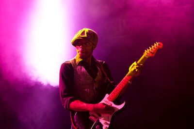 Adriaen Brouwer Bierfeesten Kid Creole and the Coconuts, picture 7, photographed by Frank Lambrechts - FrontView Magazine