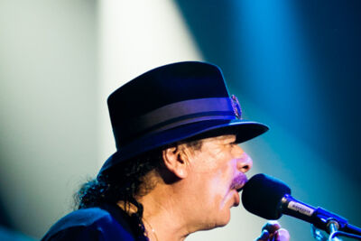 Santana The Corazon tour, picture 10, photographed by Tom Stessens - FrontView Magazine