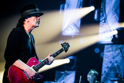 Santana The Corazon tour, picture 13, photographed by Tom Stessens - FrontView Magazine