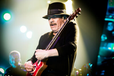 Santana The Corazon tour, picture 19, photographed by Tom Stessens - FrontView Magazine