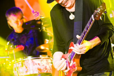 Santana The Corazon tour, picture 21, photographed by Tom Stessens - FrontView Magazine