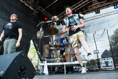 Antilopen Gang @ Vainstream Rockfest 2015, picture 3, photographed by Dorien Goetschalckx - FrontView Magazine