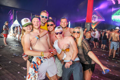 Summerfestival Zaterdag - Deel 1, picture 9, photographed by Youri Vanlommel - FrontView Magazine