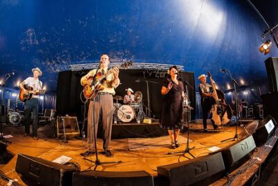 Annita and the Starbombers @ Sjock Rock 2015, picture 6, photographed by Edwin Houdevelt - FrontView Magazine