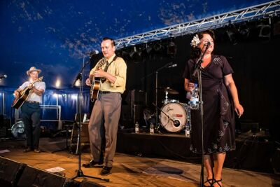 Annita and the Starbombers @ Sjock Rock 2015, picture 12, photographed by Edwin Houdevelt - FrontView Magazine
