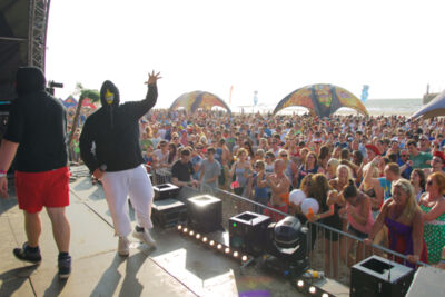 Beachland 2015 @ Bevrijdingsplein Blankenberge, picture 56, photographed by Bart Baevegems - FrontView Magazine