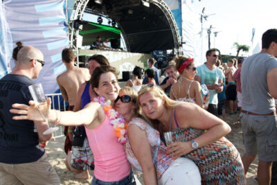 Beachland 2015 @ Bevrijdingsplein Blankenberge, picture 63, photographed by Bart Baevegems - FrontView Magazine