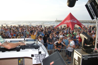 Beachland 2015 @ Bevrijdingsplein Blankenberge, picture 111, photographed by Bart Baevegems - FrontView Magazine