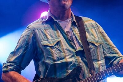 Southern Culture on the Skids @ Sjock Rock 2015, foto 8, foto's door Edwin Houdevelt - FrontView Magazine