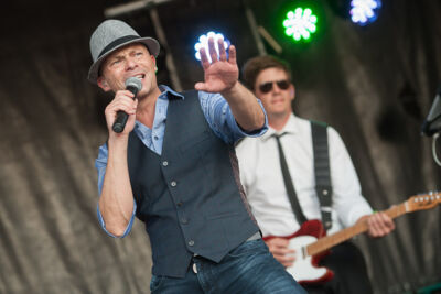 Wim Leys - Vlaanderen Zingt @ Grote Markt Mechelen, foto 11, foto's door Dimitri Vanlommel - FrontView Magazine