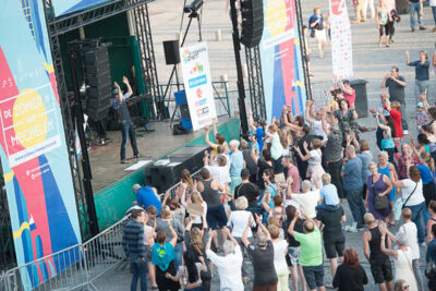 Wim Leys - Vlaanderen Zingt @ Grote Markt Mechelen, foto 19, foto's door Dimitri Vanlommel - FrontView Magazine