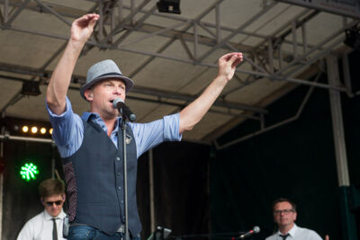 Wim Leys - Vlaanderen Zingt @ Grote Markt Mechelen, foto 39, foto's door Dimitri Vanlommel - FrontView Magazine