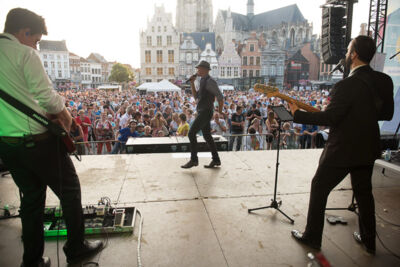 Wim Leys - Vlaanderen Zingt @ Grote Markt Mechelen, foto 45, foto's door Dimitri Vanlommel - FrontView Magazine