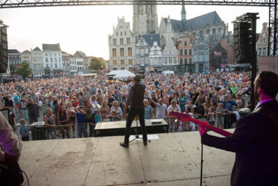 Wim Leys - Vlaanderen Zingt @ Grote Markt Mechelen, foto 56, foto's door Dimitri Vanlommel - FrontView Magazine