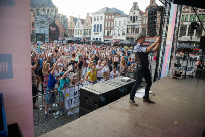 Wim Leys - Vlaanderen Zingt @ Grote Markt Mechelen, foto 57, foto's door Dimitri Vanlommel - FrontView Magazine