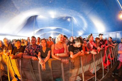 Sfeer en publiek @ Sjock Rock 2015, foto 2, foto's door Edwin Houdevelt - FrontView Magazine