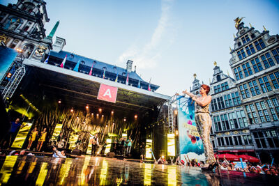 Vlaanderen Feest @ Grote Markt Antwerpen, foto 39, foto's door Elke Briers - FrontView Magazine