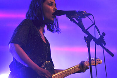 Blood Red Shoes @ Rock Herk dag 1, foto 12, foto's door Bart Scholliers - FrontView Magazine