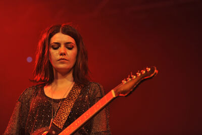 Blood Red Shoes @ Rock Herk dag 1, foto 18, foto's door Bart Scholliers - FrontView Magazine