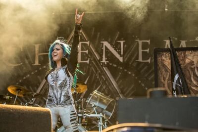 Arch Enemy @ DynamoMetal Fest 2015, foto 9, foto's door Edwin Houdevelt - FrontView Magazine