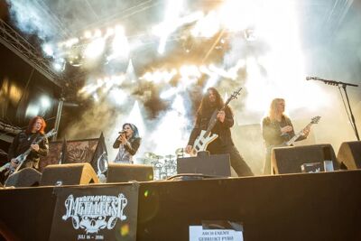 Arch Enemy @ DynamoMetal Fest 2015, foto 10, foto's door Edwin Houdevelt - FrontView Magazine