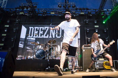 Deez Nuts @ Dour 2015, foto 7, foto's door Dorien Goetschalckx - FrontView Magazine