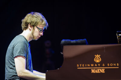 GoGo Penguin @ Gent Jazz 2015, picture 2, photographed by Jan van Hecke - FrontView Magazine