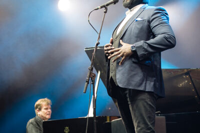 Gregory Porter @ Gent Jazz 2015, picture 7, photographed by Jan van Hecke - FrontView Magazine